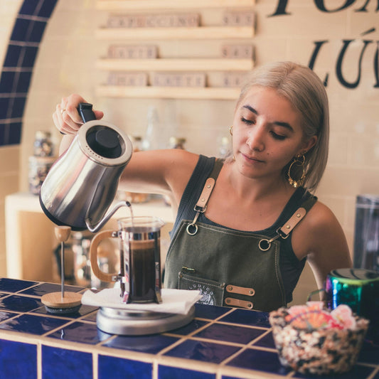 The Art of Brewing #1: A Comprehensive Guide to French Press for Beginners - Kafaholic Store